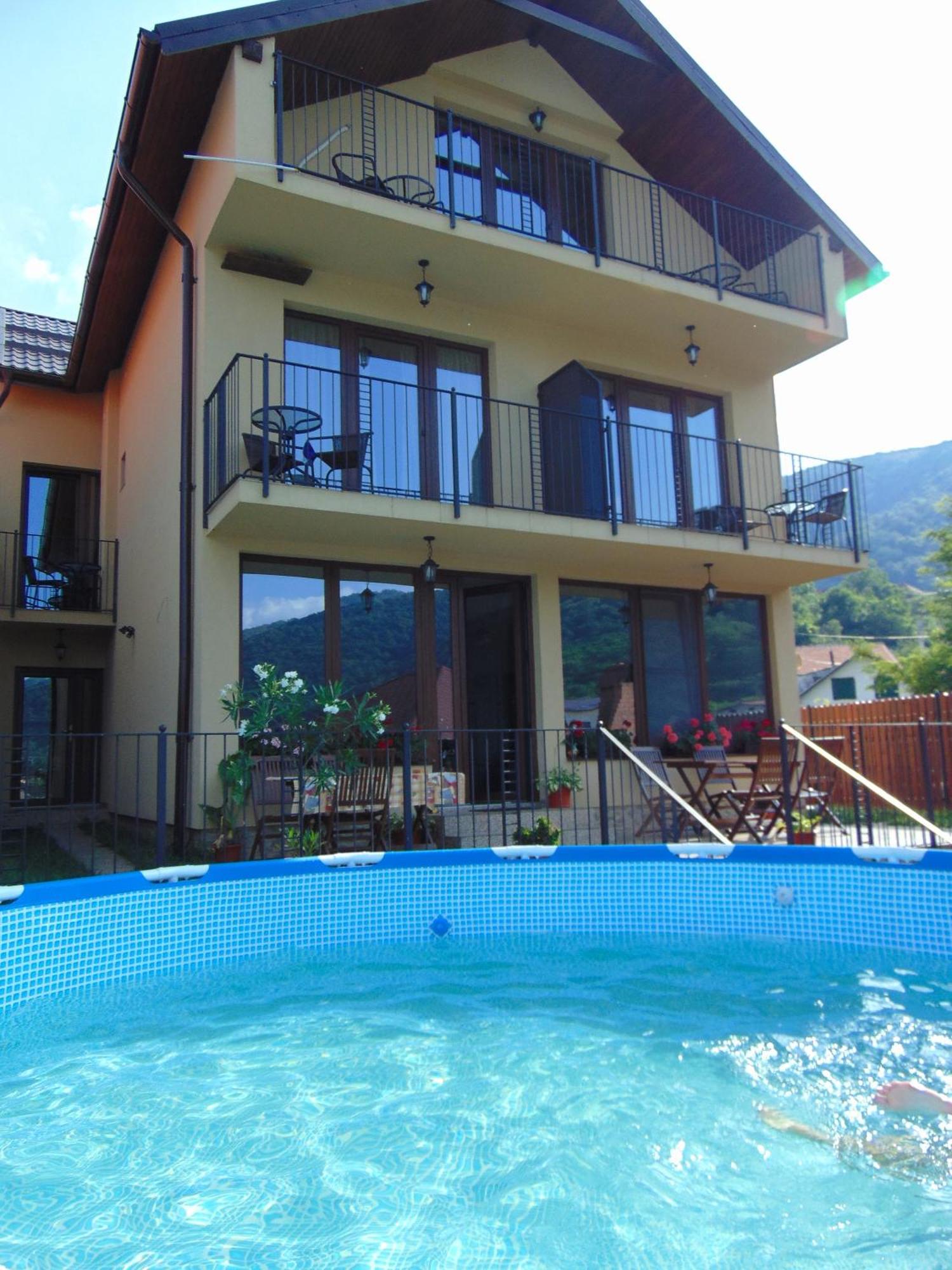 Vila Golful Dunarii Dubova Exterior photo