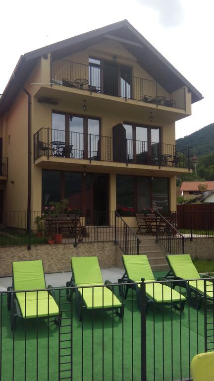 Vila Golful Dunarii Dubova Exterior photo